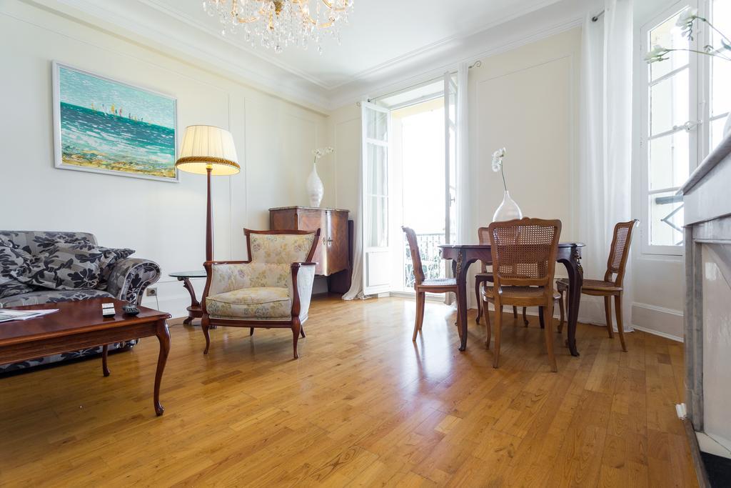 Appartement Claire Deluxe Cannes Ruang foto
